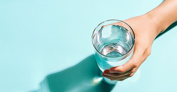 Чаша вода